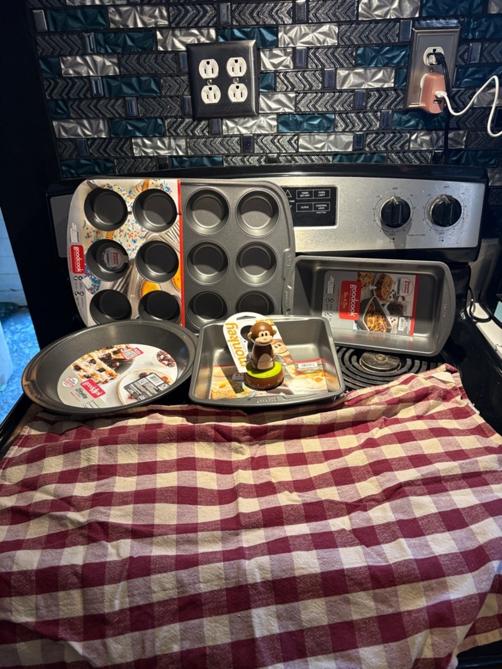 Goodcook Nonstick Bakeware Set in Gray - 6-Piece
